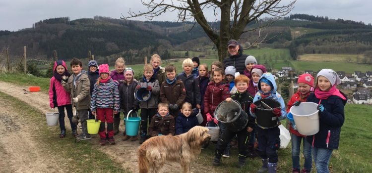 Raus in die Natur, rein in den Müllsack! Raus in die Natur, rein in den Müllsack!